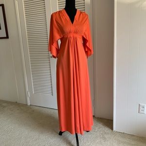 Vintage polyester dress with beautiful sleeves